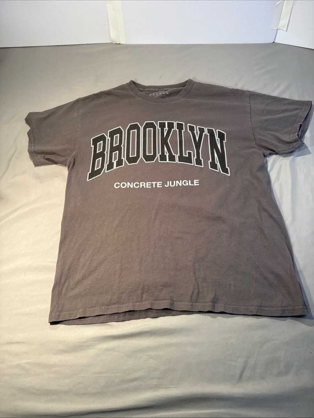 PacSun Brooklyn 'Concrete Jungle' Graphic Tee - Charcoal Gray